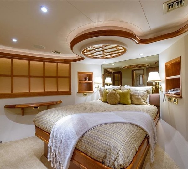 The 34m Yacht SOUTHERN STAR