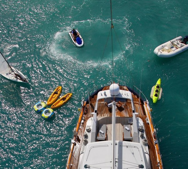 The 34m Yacht UNPLUGGED