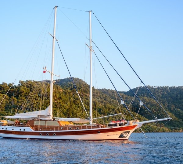 The 34m Yacht WICKED FELINA