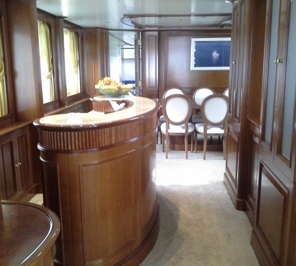 The 35m Yacht INOUIS