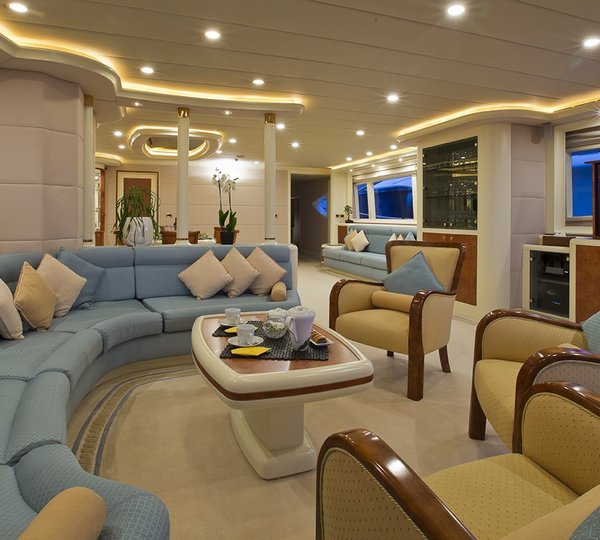 The 35m Yacht MABRUK III