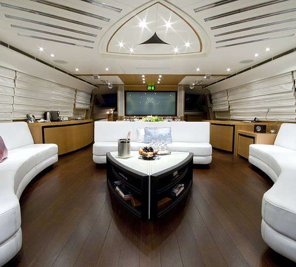 The 35m Yacht MISTRAL 55