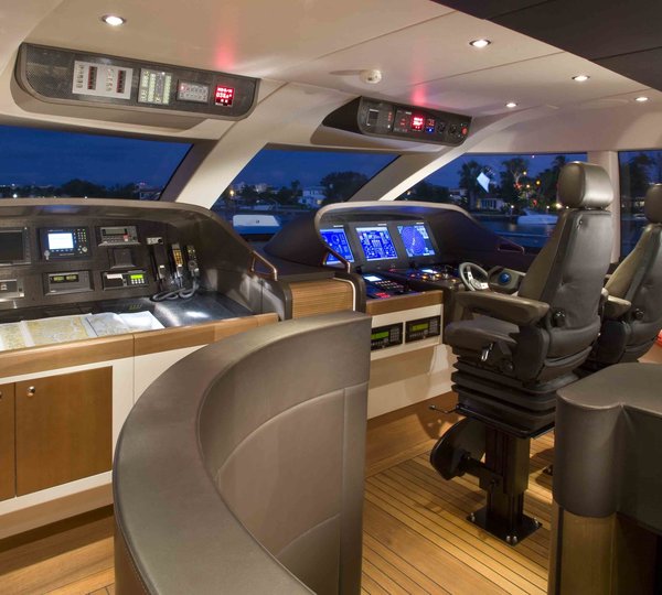 The 35m Yacht MOON GODDESS