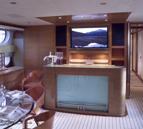 The 35m Yacht MOON GODDESS