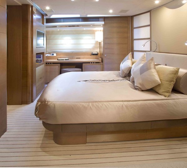 The 35m Yacht MOON GODDESS