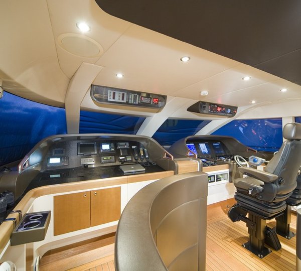 The 35m Yacht MOON GODDESS