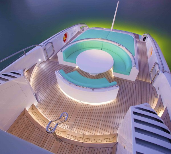 Life On Yacht MOON GODDESS