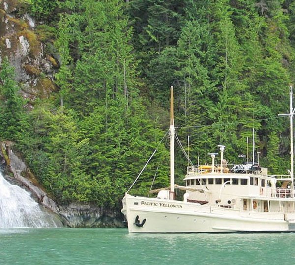 The 35m Yacht PACIFIC YELLOWFIN