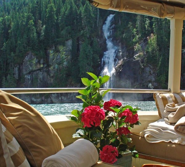 The 35m Yacht PACIFIC YELLOWFIN