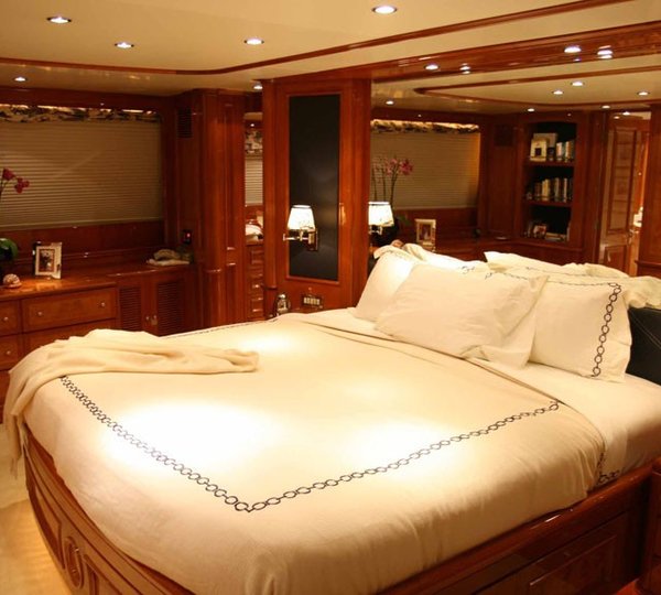 The 35m Yacht PARADIGM