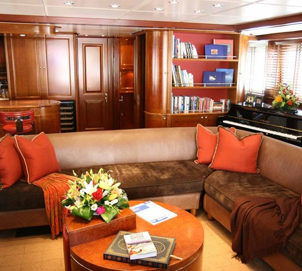 The 35m Yacht PARADIGM