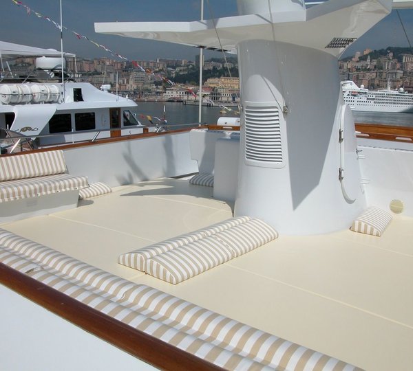 The 35m Yacht SALEE