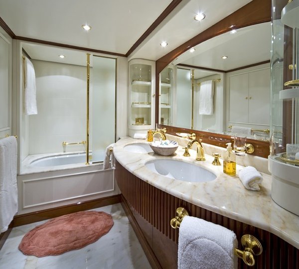 The 35m Yacht STELLA FIERA