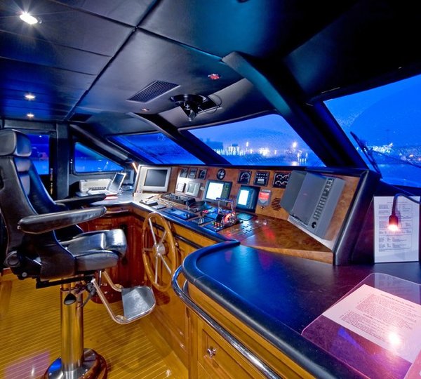 The 35m Yacht STELLA FIERA