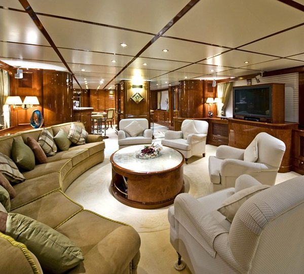 The 35m Yacht STELLA FIERA