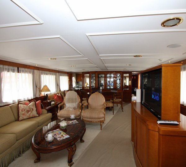 The 35m Yacht UTOPIA II