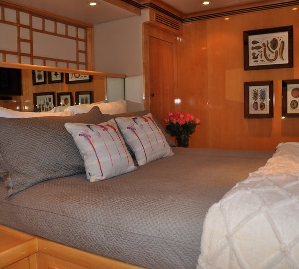 The 35m Yacht WATERCOLOURS