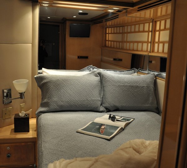 The 35m Yacht WATERCOLOURS