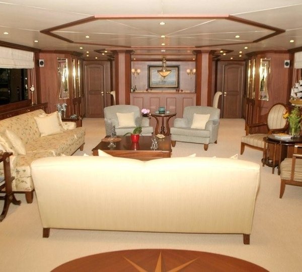 The 36m Yacht AZURE SKY