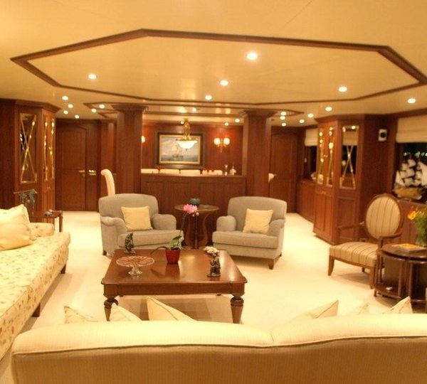 The 36m Yacht AZURE SKY