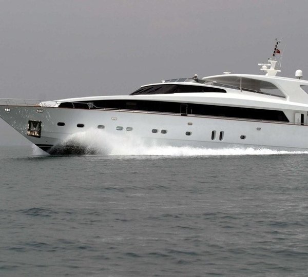 The 36m Yacht AZURE SKY