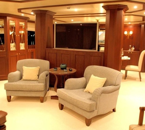 The 36m Yacht AZURE SKY