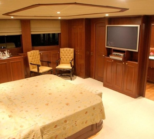 The 36m Yacht AZURE SKY