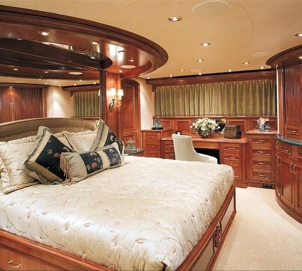 Main Master Cabin On Yacht IMPETUOUS