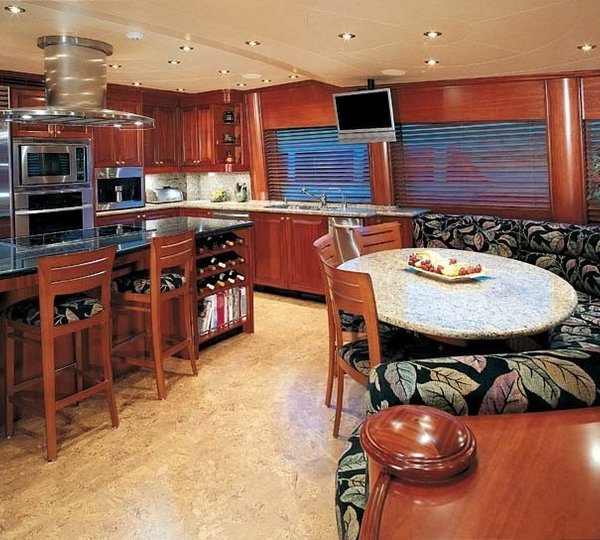 Country Kitchen Aboard Yacht IMPETUOUS
