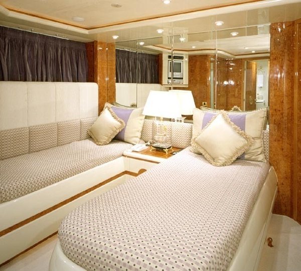 Twin Bed Cabin On Yacht WHEELS