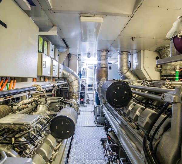 The 37m Yacht HAPPY HOUR