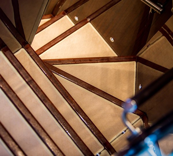 The 37m Yacht HAPPY HOUR