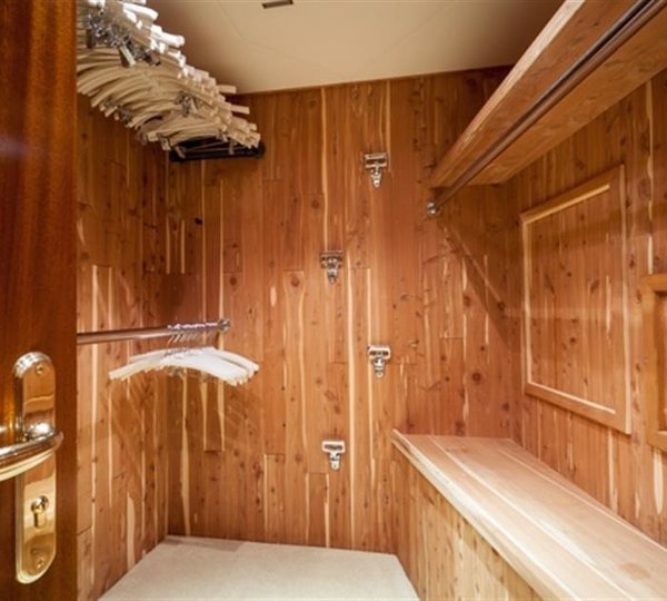 The 37m Yacht VALKYRIE