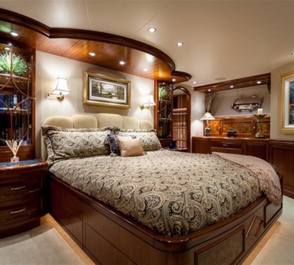 The 37m Yacht VALKYRIE