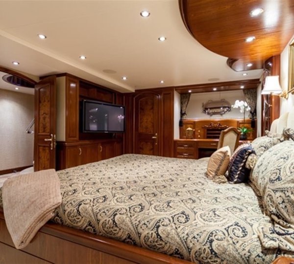 The 37m Yacht VALKYRIE