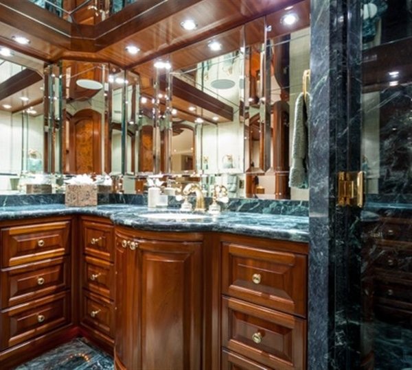 The 37m Yacht VALKYRIE