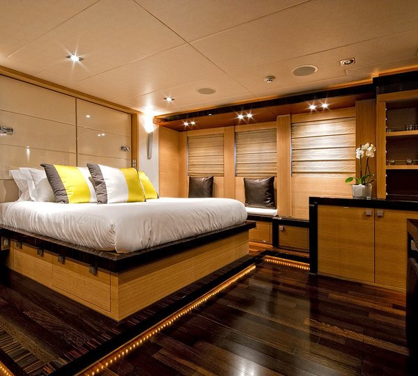 Main Master Cabin On Yacht VANQUISH