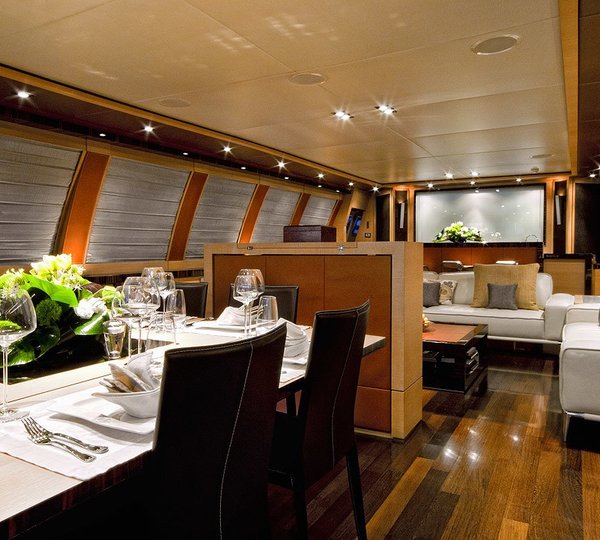 Eating/dining With Saloon Aboard Yacht VANQUISH