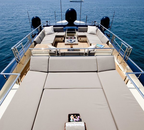 Sunbeds On Yacht VANQUISH