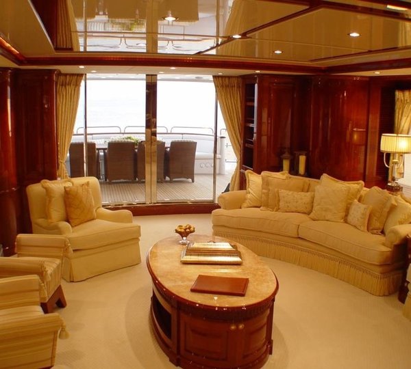 Saloon On Board Yacht WILD THYME