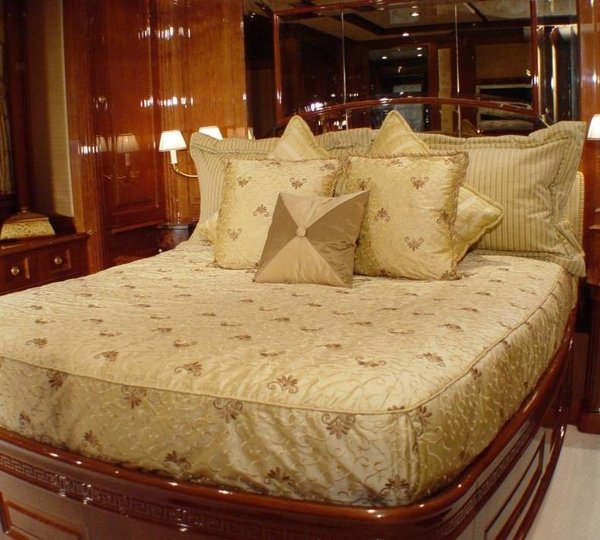 Berth: Yacht WILD THYME's Guest's Cabin Photograph