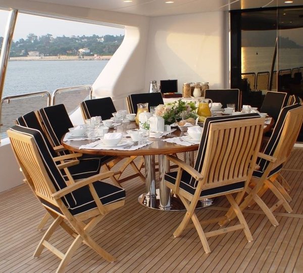 Aft Eating/dining On Yacht WILD THYME