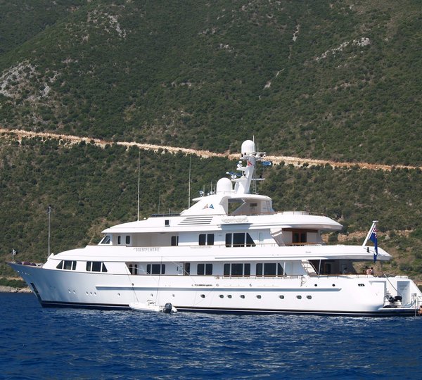 Premier Overview Aboard Yacht HAMPSHIRE