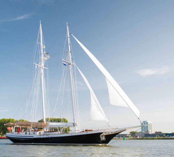 Luxury Yacht BORKUMRIFF II Profile