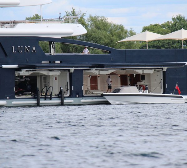 The 115m Yacht LUNA