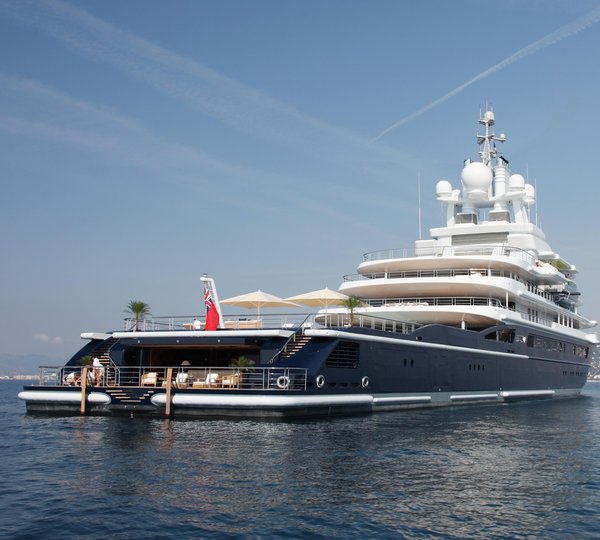 Beach Beachclub On Yacht LUNA