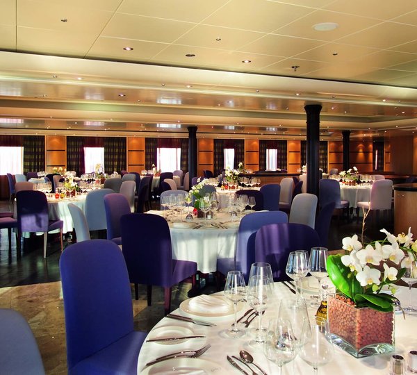 Eating/dining Saloon Aboard Yacht TURAMA