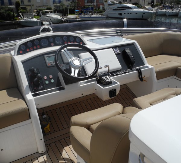 The 19m Yacht DREAM PRINCESS