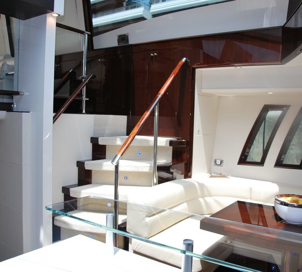 The 23m Yacht CARBON