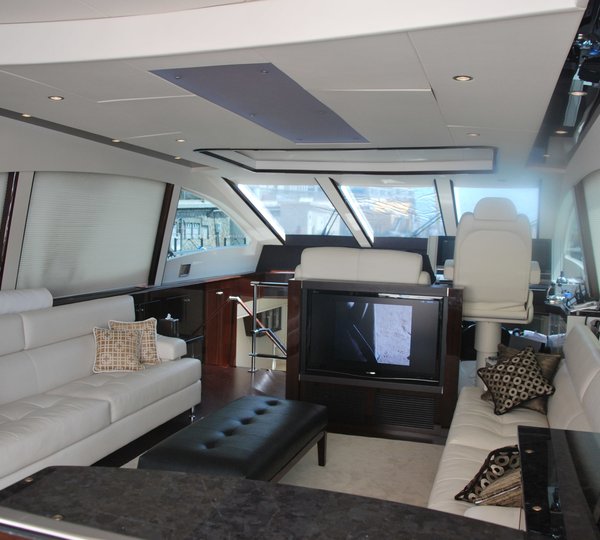 The 23m Yacht CARBON